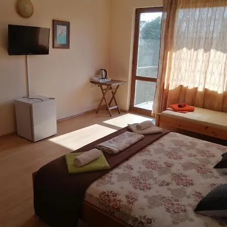 Zora - Sarafovo Maison d'hôtes