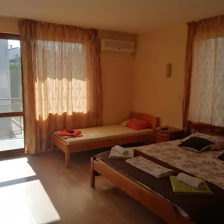 Zora - Sarafovo Burgas