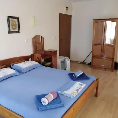 Zora - Sarafovo Maison d'hôtes