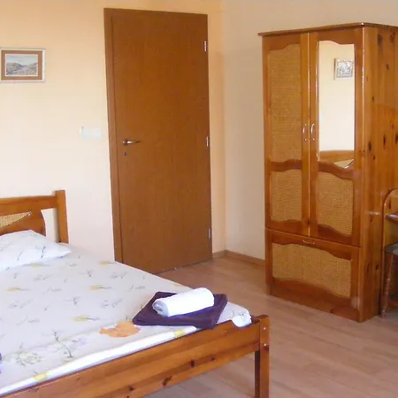 Guest house 