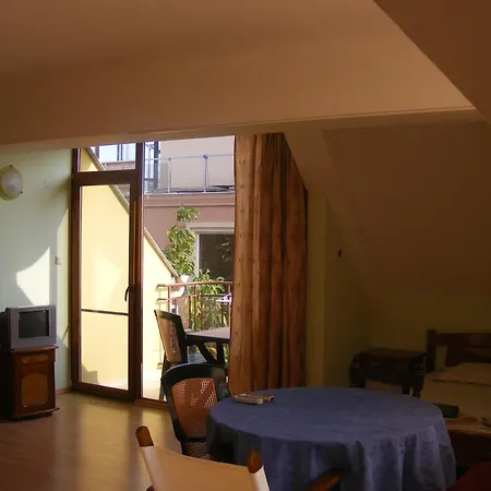 Guest house 
